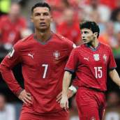Cristiano Ronaldo manda un mensaje tras el palo de Joao Neves