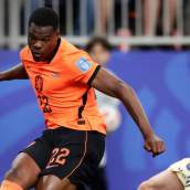 Denzel Dumfries fue el que construyó dos de los cinco goles de Países Bajos ante Suecia, en el encuentro de esta tarde en Estados Unidos.