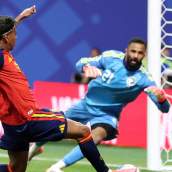 Lamine Yamal, en el momento de transformar el primer gol de España en el Mundial 2026, en el encuentro de esta tarde contra Arabia Saudí.