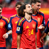 Cucurella celebra el gol a Arabia
