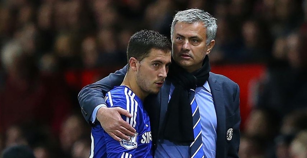 ¿Cuánto mide Eden Hazard? - Altura y peso - Real height and weight - Página 15 Mourinho,%20interior,%20abraza,%20Hazard_80_original_O